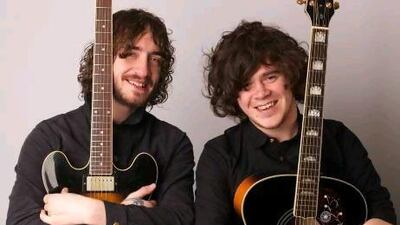LONDON, ENGLAND - MARCH 03: (UK TABLOID NEWSPAPERS OUT) L-R Pete Reilly and Kyle Falconer of The View perform for a Biz Session on March 3, 2011 in London, England. (Photo by Dave Hogan/Getty Images)