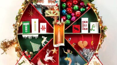 Tracey Thorn has come out with a deluxe edition of 2012's Tinsel and Lights for this Christmas season.