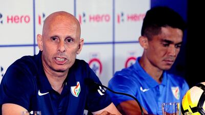 Stephen Constantine, left, believes India are capable of reaching the knockout stages of the Asian Cup in the UAE. AP Photo