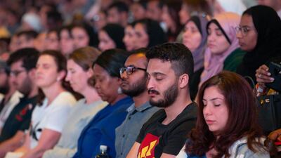 Tony Robbins got the crowd to visualise and meditate on goals.
