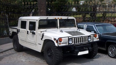A Hummer H1, looking similar to its army incarnation.