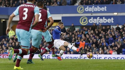 Carl Recine / Reuters