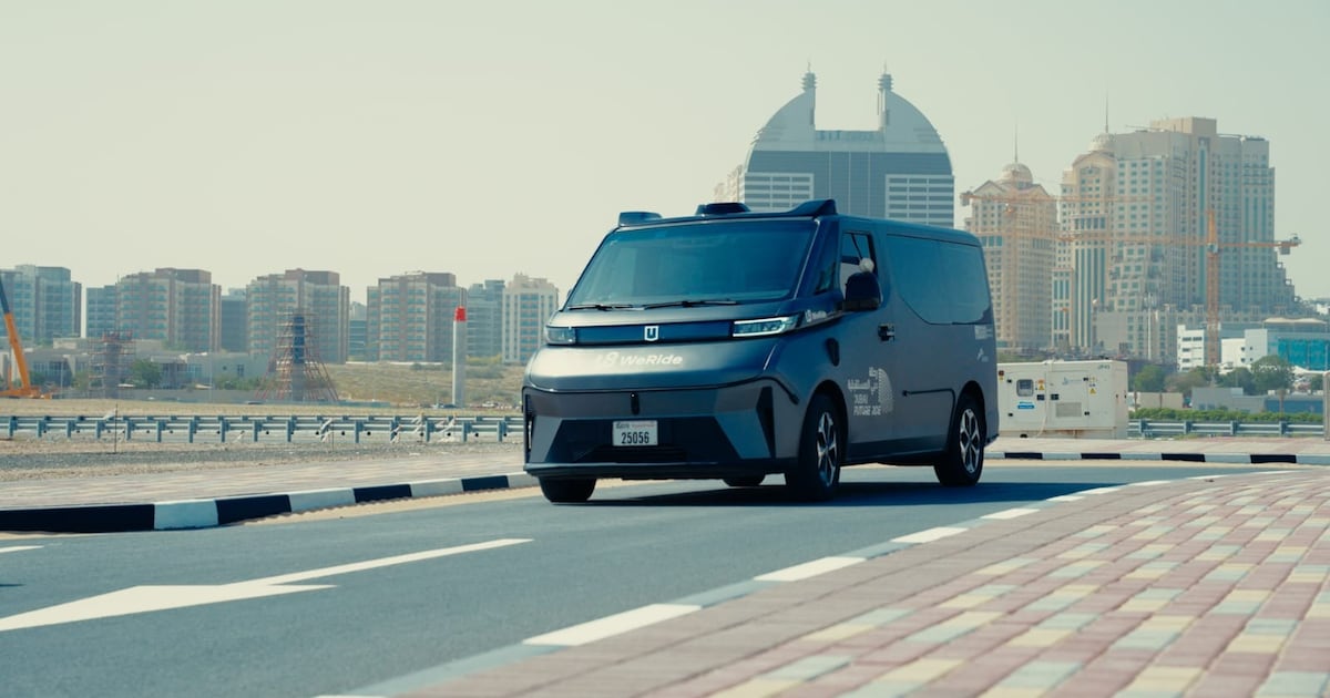 Dubai eröffnet fortschrittliches Testgelände zur Vorbereitung autonomer Fahrzeuge für den Straßenverkehr. Dubai eröffnet fortschrittliches Testgelände zur Vorbereitung autonomer Fahrzeuge für den Straßenverkehr.