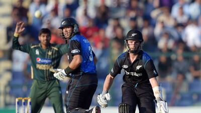 New Zealand captain Kane Williamson, right, and Ross Taylor put on a 116-run stand for the third wicket in Abu Dhabi on Friday. Aamir Qureshi / AFP