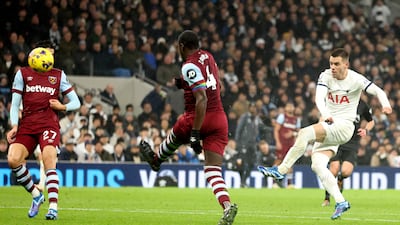 Starting his third consecutive game, Lo Celso struggled to find openings in West Ham’s low block defence deployed in the first half. Tried to catch Fabianski off guard with a curler in the 20th minute, but he failed to keep his effort on target. EPA