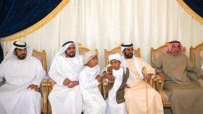 Sheikh Tahnoun bin Mohammed, Abu Dhabi Ruler’s Representative in the Eastern Region, extends his condolences to the father and family of Abdullah Mohammed Al Kaabi, who died along with other compatriots in the terrorist attack on the Kandahar governor’s headquarters in Afghanistan. He was accompanied by Sheikh Hazza bin Tahnoun, Under-Secretary of the Ruler’s Representative Court in the Eastern Region, and Dhiyab bin Tahnoun. Wam