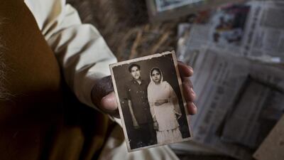 A reader says the kind of love shown by Faizul Hasan Qadri, who has built a monument for his late wife Tajammuli – both seen in the photograph – is rare. Bernat Armangue / AP Photo