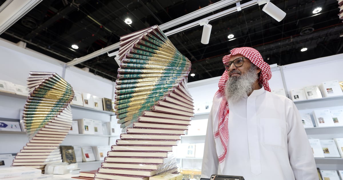 Abu Dhabi Buchmesse eröffnet mit Juan Carlos' Memoiren und einem Buch ...