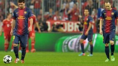 Lionel Messi, left, did not get much support from his Barcelona teammates. Kerstin Joensson / AP Photo
