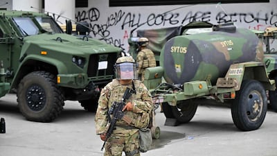 Members of the National Guard in front of the Federal Building. AFP