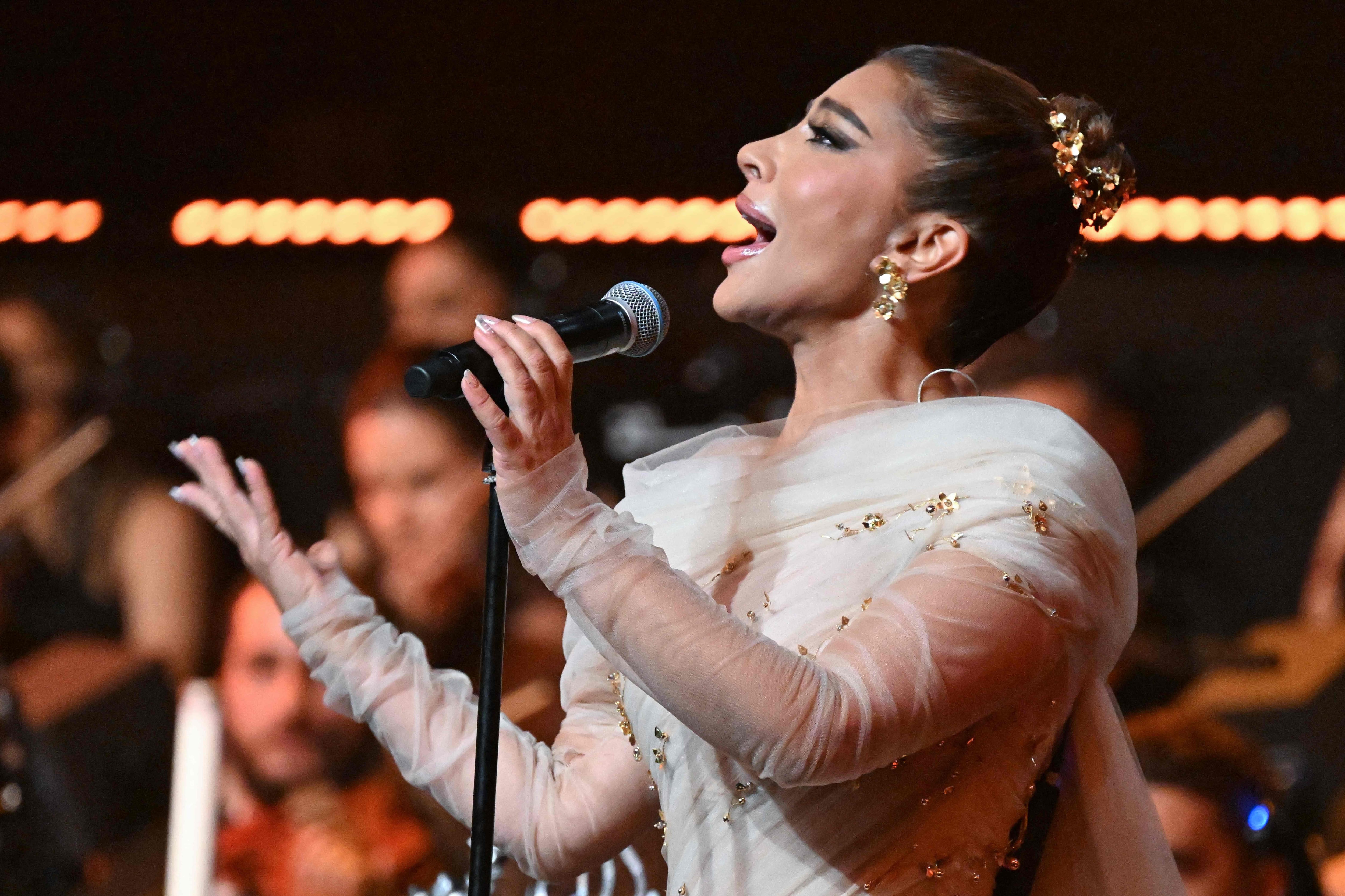 Assala Nasri returns to Syria for sold-out concert after 15 years in exile