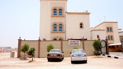 Mohammed Bin Zayed City villas: Q1 11% fall. 3BR - Dh100-115,000. 4BR - Dh130-150,000. 5BR - Dh155-180,000. Q1 2013-Q1 2014 5% rise.