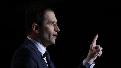 Socialist party candidate for the 2017 French presidential elections, Benoit Hamon, delivers a speech during a political rally. Guillaume Horcajuelo / EPA
