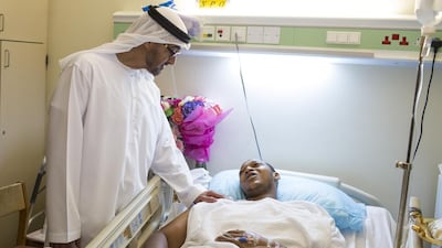 The Abu Dhabi Crown Prince visits a soldier who was injured in Yemen.