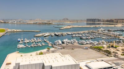 Cayan Tower and sits on the front row of the Dubai Marina overlooking the Palm, the yacht club, the Arabian Gulf and the towering presence of the Marina itself. Courtesy Luxhabitat