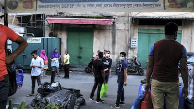 Sundays, when many members of Lebanon’s migrant communities have a day off, are busy in Beirut's Dawra area. Jenny Gustafsson