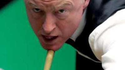 Davis is contracted to play in Barry Hearn's Premier League Fixtures and a spokesman says he won't play in Bahrain.