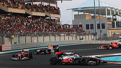 Jenson Button leads the way out of Turn 7 during last year's race in the capital.