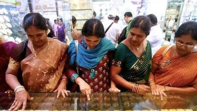 Passengers arriving at Indian airports are being told to pay a tax on excess jewellery or leave the ornaments behind.