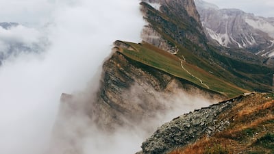 Landscape, Third Place, 'Embrace', shot by Wenqin Hu from China in Italy on iPhone 6s Plus. Photo: Wenqin Hu / IPPAWARDS