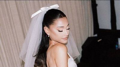 Ariana Grande's lily-white, silk charmeuse strapless Vera Wang Haute Couture gown