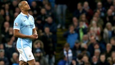 Manchester City’s Vincent Kompany walks off injured after coming on as a substitute during the Premier League match against Sunderland on Saturday. Facundo Arrizabalaga / EPA