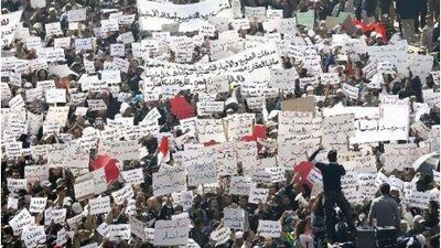 Tens of thousands of Moroccans marching in Casablanca to denounce corruption and demand change.