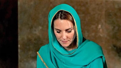 epa07927287 Britain's Catherine, Duchess of Cambridge visits Badshahi Mosque in Lahore, Pakistan, 17 October 2019. The royal couple is on an official five-day visit to Pakistan. EPA