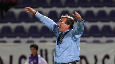 Branko Ivanlovic, coach of Al Wahda, gets his point over to the players. Pawan Singh / The National