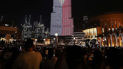 People gathered to see Burj Khalifa projecting the Philippine flag.