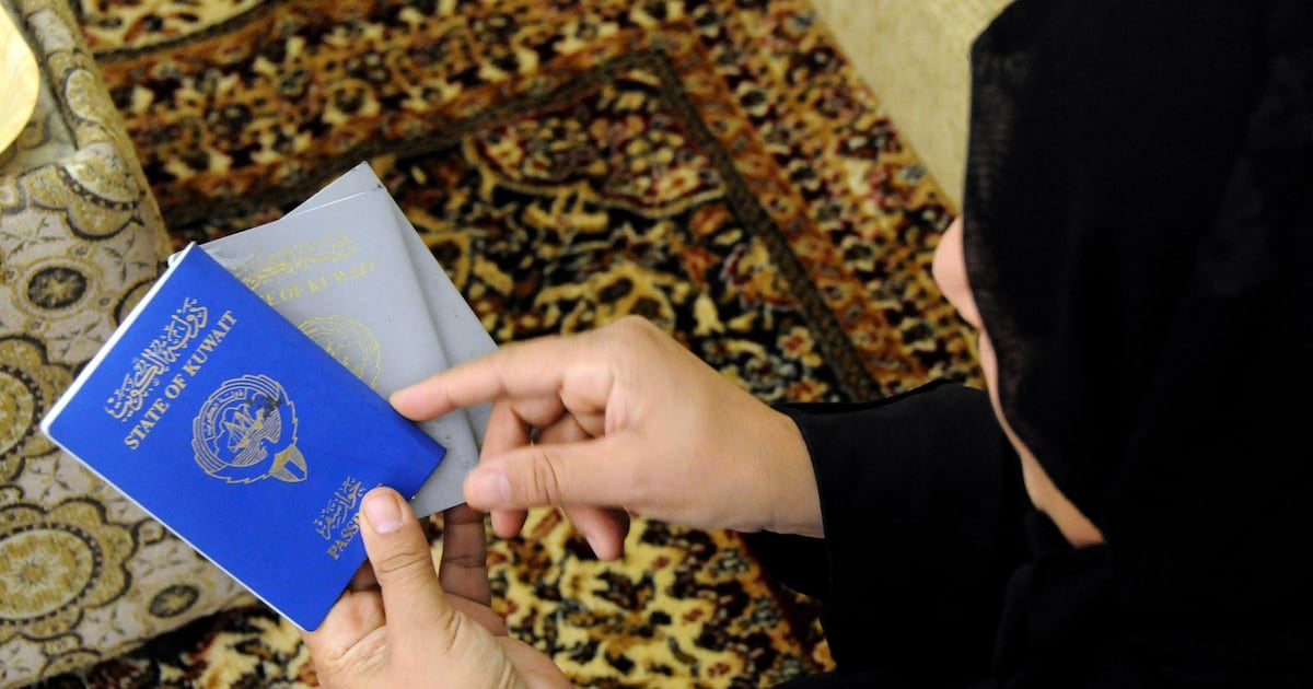 الكويت تسحب جنسية أكثر من 2000 شخص في أحدث حملة قمع | الوطنية