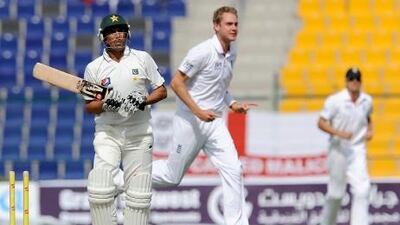 Stuart Broad celebrates after he dismissed Younis Khan during the first day of the second Test.