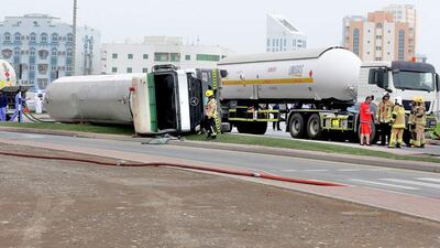 A lorry carrying liquid gas toppled over at Al Qusaidat roundabout in Ras Al Khaimah. Courtesy RAK police