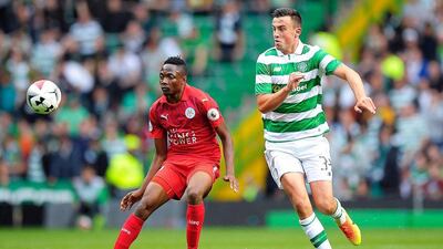 Leicester City’s Nigeria midfielder Ahmed Musa vies with Celtic’s Republic of Ireland defender Eoghan O’Connell (R) during the International Champions Cup football match between Scottish Premiership champions Celtic and English Premier League champions Leicester City at Celtic Park in Glasgow, Scotland on July 23, 2016. Andy Buchanan / AFP