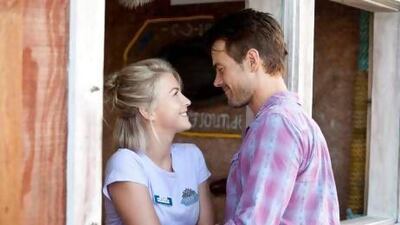 Julianne Hough and Josh Duhamel in Safe Haven. Courtesy Relativity Media