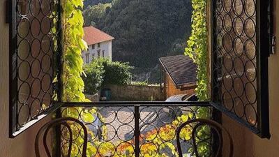 2) ITALY: The view from Villa Shagrila by @jugglesatparties collected 90,000 likes. Rates start from Dh190 per night.