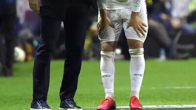 Real Madrid manager Zinedine Zidane talks to Eden Hazard during the match against Levante at the Ciutat de Valencia stadium. AFP