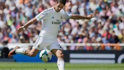 Real Madrid's Isco scores their third goal against Athletic Bilbao during a 3-1 win on Sunday. Gonzalo Arroyo Moreno / Getty Images
