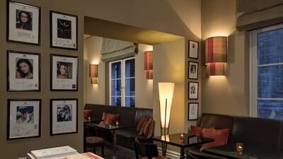 Messages from famous guests in the hotel bar.