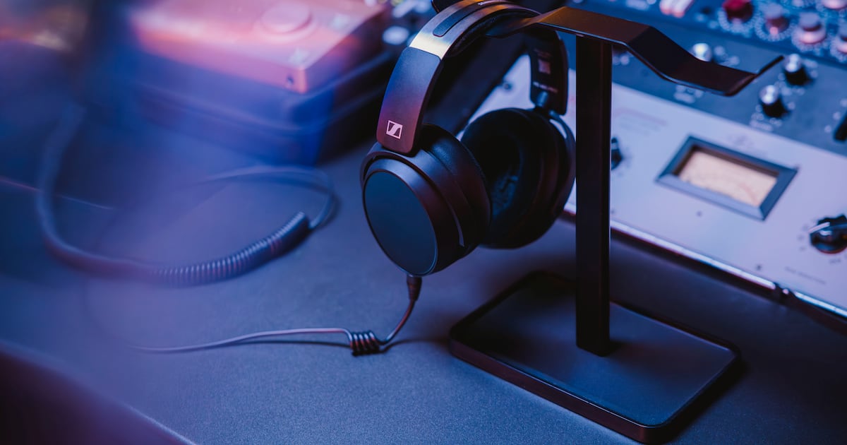 Sennheiser HD 480 Pro review: Going back to basics in a wireless world