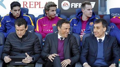 FC Barcelona’s Spanish coach Luis Enrique (C), next to second coach Juan Carlos Unzue (L) during their Spanish Primera Division soccer match at Camp Nou stadium in Barcelona, northeastern Spain, 12 March 2016. EPA/MARTA PEREZ