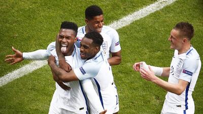 Daniel Sturridge, left, of England celebrates with his teammates after scoring the winning goal during their Euro 2016 group B match against Wales at Stade Bollaert-Delelis in Lens Agglomeration, France, 16 June 2016. England won 2-1. EPA/ROLEX DELA PENA