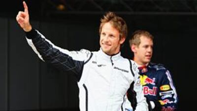 Jenson Button, the championship leader, secured pole-position in a time of 1 minute 20.527 seconds.