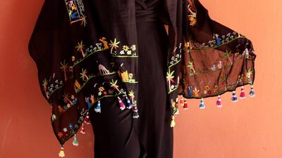 Classic Fellahy scarf by Nevin Altmann, available on Al Bon for Dh301