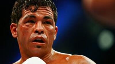 The former world super featherweight and super-lightweight champion, Arturo Gatti, committed suicide while on holiday with his wife earlier this month, police in Brazil say.
