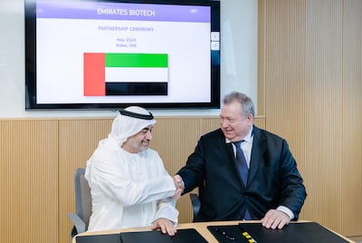 Sheikh Suhail Al Maktoum signing a partnership agreement with Theodorus Everwijn of Global Biopolymers Industries. Photo: Emirates Biotech