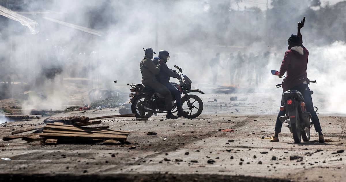 Protester shot dead as Ebola quarantine plan sparks fury in Kenya | The ...