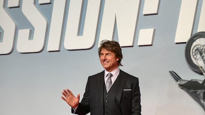 Cruise waves to fans