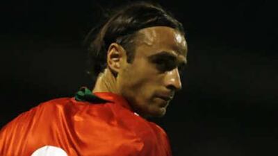 The Spurs striker Dimitar Berbatov is poised to leave White Hart Lane and sign for Manchester United.