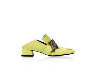 Stuart Weitzman SS18 shoes with jewellery